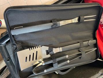 BBQ set  beschikbaar voor biedingen