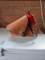 Mooie bruine lederen harley tas met benzine fles., Motoren, Onderdelen | Harley-Davidson, Ophalen of Verzenden, Gebruikt