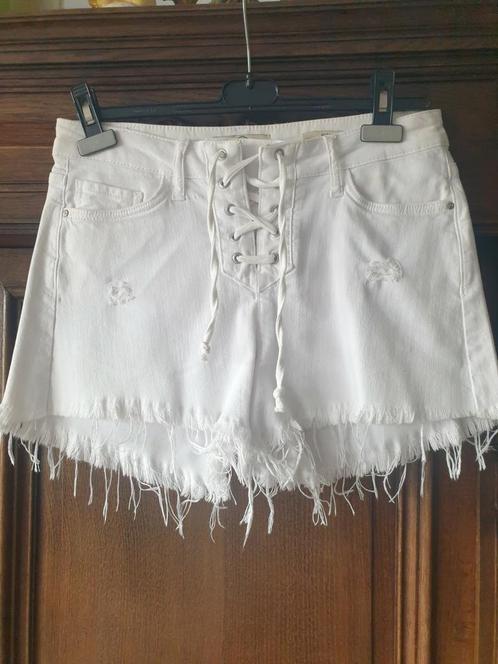 Korte jeans short wit BSB jeans, Kleding | Dames, Spijkerbroeken en Jeans, Zo goed als nieuw, Wit, Ophalen of Verzenden