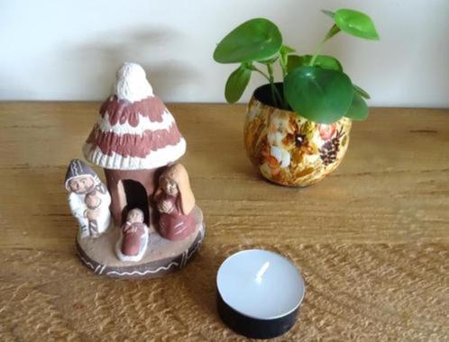 Peru Folk Art: prachtige kleine kerststal, handmade, Antiek en Kunst, Kunst | Niet-Westerse kunst, Ophalen of Verzenden