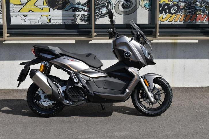 QJ Motor ATR125 *Nieuw*3 jr garantie*, Motoren, Motoren | Overige merken, Bedrijf, Scooter, 11 kW of minder, 1 cilinder, Ophalen