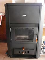 Degelijke houtkachel voor CV, Huis en Inrichting, Ophalen, Houtkachel, Zo goed als nieuw, Vrijstaand