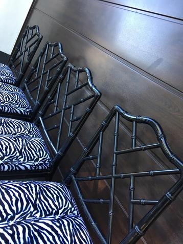 Jonathan Adler faux bamboo Chippendale stoelen beschikbaar voor biedingen