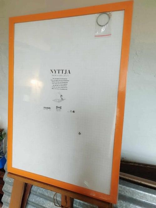 FRAME, Huis en Inrichting, Woonaccessoires | Lijsten, Nieuw, 50 tot 75 cm, Hout, Ophalen of Verzenden
