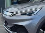 BYD ATTO 3 Build Your Dreams DESIGN / MEMORY / PANO / 360CAM, Auto's, BYD, Automaat, Gebruikt, Wit, Leder