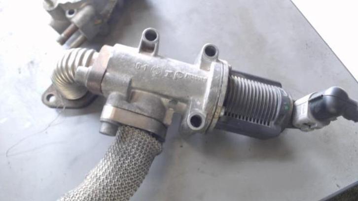 Vanne EGR Alfa Romeo GT 1.9JTD 110kw 2004-2010 LP/13720, Autos : Pièces & Accessoires, Moteurs & Accessoires, Alfa Romeo, Utilisé