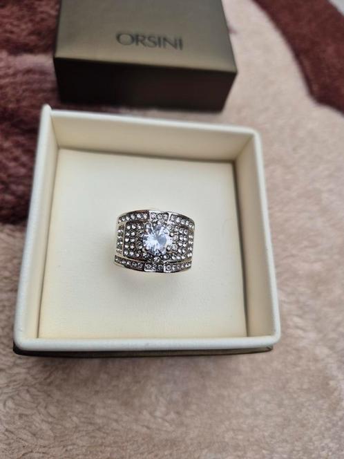 Massieve brede zilveren ringen met crystals maat 54 -49, Handtassen en Accessoires, Ringen, Zo goed als nieuw, Ophalen of Verzenden