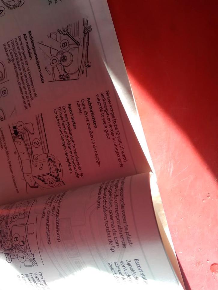 Livret d'instructions néerlandais Ford Escort, Autos : Divers, Modes d'emploi & Notices d'utilisation, Enlèvement ou Envoi