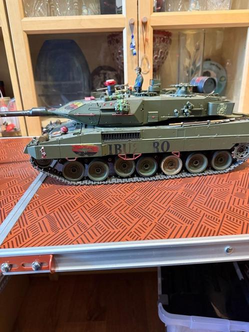 RC Tank Leopard 2A6 Metal 1/16, Hobby en Vrije tijd, Modelbouw | Radiografisch | Auto's, Gebruikt, Auto offroad, Elektro, Schaal 1:16
