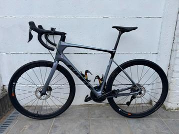 Giant Defy Advanced Pro 1 2023 beschikbaar voor biedingen