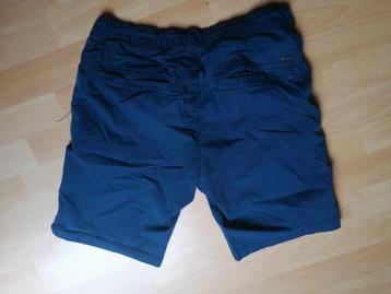 SHORT BLAUW MERK ZARA MEN - MAAT S / MEX 30, Kleding | Heren, Broeken en Pantalons, Blauw, Ophalen of Verzenden, Zara man, Gedragen