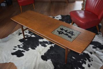 Table Webé vintage, Louis Van Teefelen disponible aux enchères