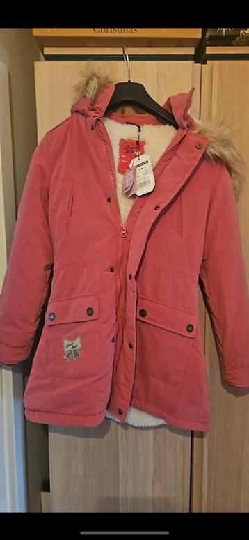 Nieuwe meisjes winterjas met kap maat 12A beschikbaar voor biedingen