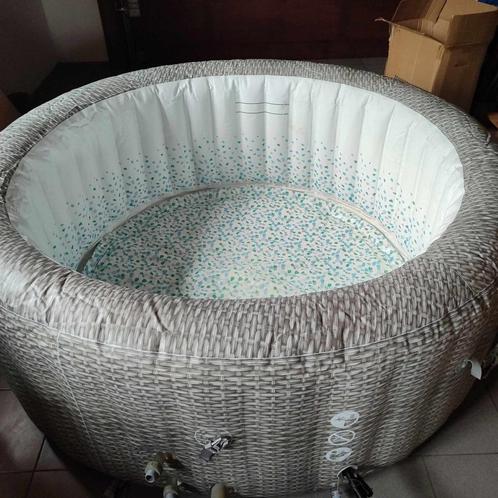 Lay z spa bestway, Tuin en Terras, Bubbelbaden en Hottubs, Zo goed als nieuw, Opblaasbaar, Afdekzeil, Filter, Pomp, Ophalen