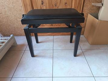 Pianokruk/bank, zwart. Hout en kunstleer. beschikbaar voor biedingen