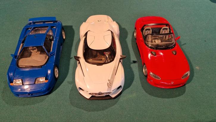 Mix auto's 1/18, Hobby en Vrije tijd, Modelauto's | 1:18, Zo goed als nieuw, Burago, Ophalen of Verzenden