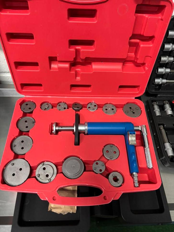 outil de réinitialisation du piston de frein pneumatique, Autos : Divers, Outils de voiture, Neuf, Enlèvement ou Envoi