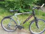 jongensfiets 26 inch in nieuwe staat, Fietsen en Brommers, Ophalen, Zo goed als nieuw, 26 inch of meer, Versnellingen