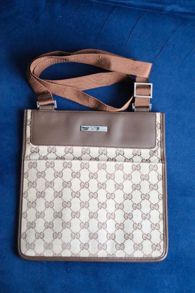 Gucci Tas crossbody Unisex, Handtassen en Accessoires, Tassen | Damestassen, Gebruikt, Schoudertasje, Bruin, Ophalen of Verzenden