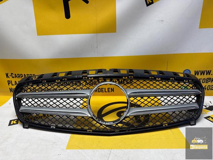 Mercedes A-klasse W176 Grill A1768880260, Auto-onderdelen, Carrosserie, Mercedes-Benz, Gebruikt