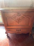 bar Louis XVI, Ophalen