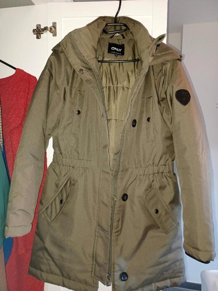 Winterjas Only dames Maat M donkergroen, Kleding | Dames, Jassen | Winter, Zo goed als nieuw, Maat 38/40 (M), Groen, Ophalen