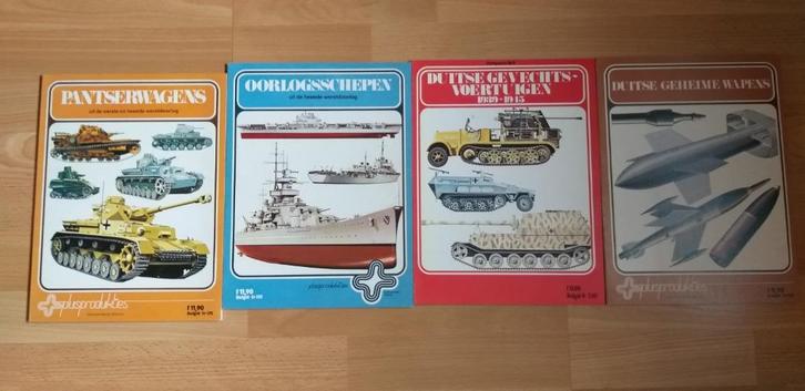 Magazines over oorlogsvoertuigen en -wapens, Boeken, Oorlog en Militair, Gelezen, Ophalen of Verzenden