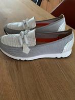 Nieuwe dames schoenen, Ophalen