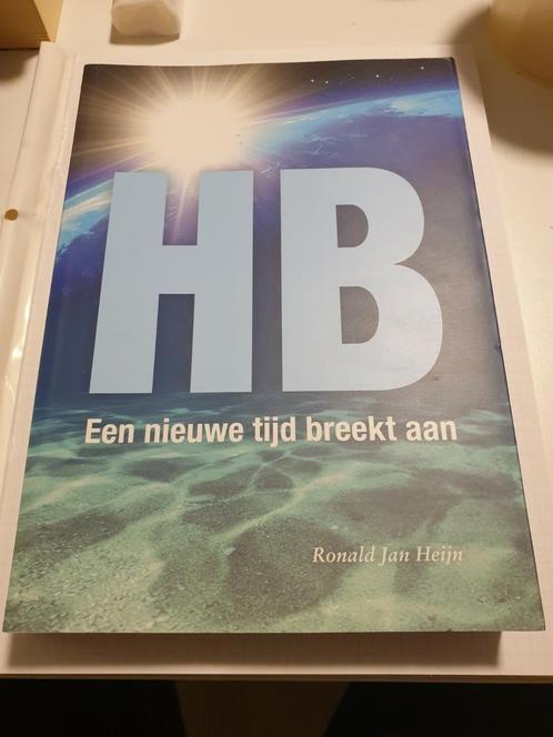 Ronald Jan Heijn - HB, een nieuwe tijd breekt aan, Livres, Ésotérisme & Spiritualité, Utilisé, Enlèvement ou Envoi