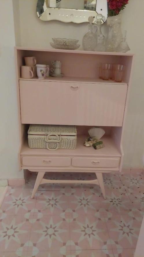 Roze Retro Vintage klep / buffet kast, Huis en Inrichting, Kasten | Buffetkasten, Gebruikt, 100 tot 150 cm, 25 tot 50 cm, Met lade(s)