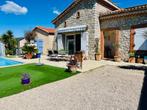 Charmant huisje te huur met zwembad, Vakantie, Vakantiehuizen | Frankrijk, Dorp, 2 slaapkamers, Provence en Côte d'Azur, In bos