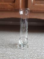 Smal vaasje 💐 : 21 cm hoog, Huis en Inrichting, Ophalen of Verzenden, Zo goed als nieuw, Wit, Glas