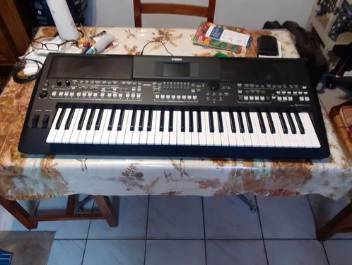 yamaha psr sx 600 keyboard aranger, Muziek en Instrumenten, Keyboards, Nieuw, 61 toetsen, Yamaha, Aanslaggevoelig, Met standaard