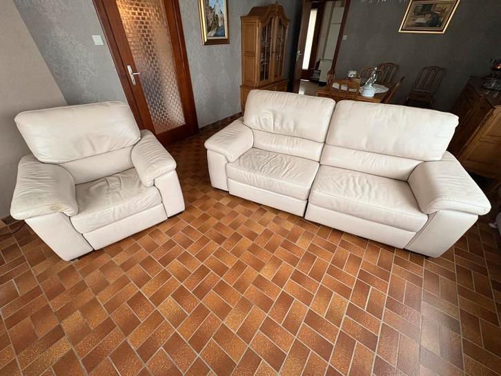 Salon deux pièces en cuir crème, Huis en Inrichting, Zetels | Complete zithoeken, Gebruikt, Leer, Ophalen