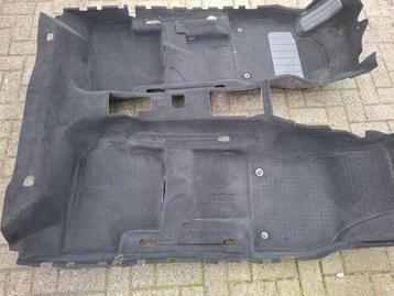 Vloerbedekking van een Volkswagen Polo beschikbaar voor biedingen