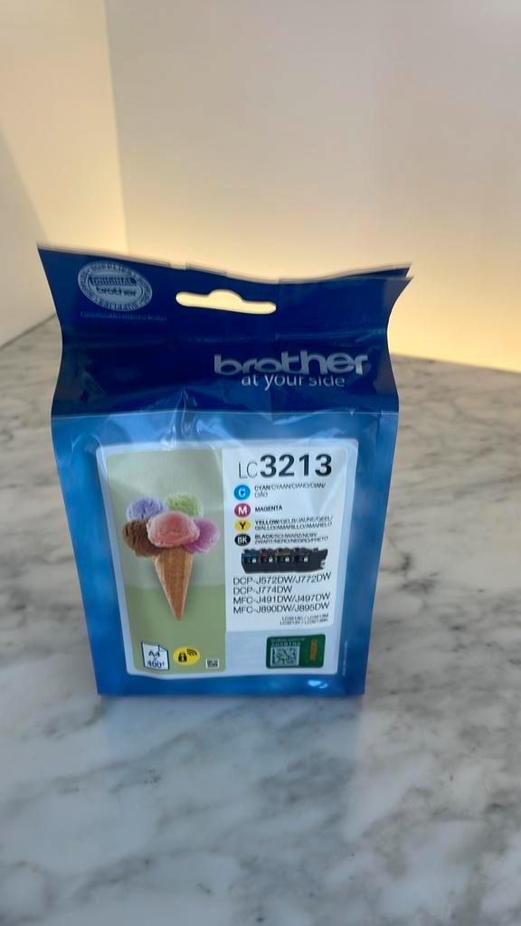 Brother LC3213VALDR, Computers en Software, Printerbenodigdheden, Ophalen