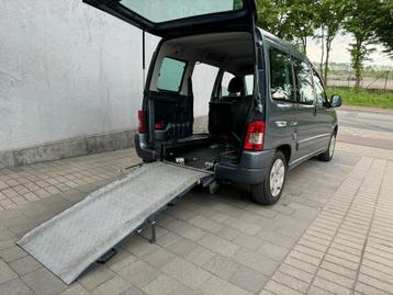 Citroën Berlingo 1.4i ESSENCE 84 000 km désactivé TPMR PMR, Autos, Argent ou Gris, Achat, Entreprise, Carnet d'entretien