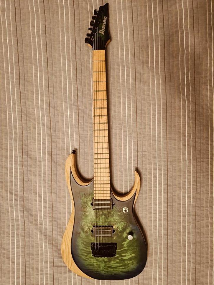 Ibanez RGDIX6MPB + Bare Knuckle Black Hawk Set, Muziek en Instrumenten, Snaarinstrumenten | Gitaren | Elektrisch, Zo goed als nieuw