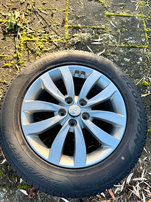 Winterbanden 225/60R17 + sensoren, Auto-onderdelen, Banden en Velgen, Band(en), Winterbanden, Ophalen