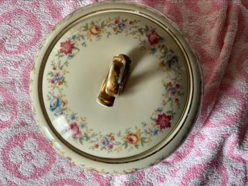 Vintage bombonière beschikbaar voor biedingen