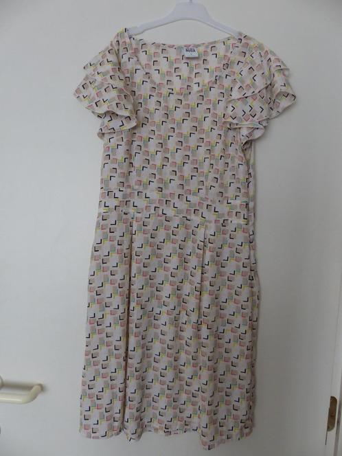 Vero Moda jurkje met print - maat small, Kleding | Dames, Jurken, Zo goed als nieuw, Maat 38/40 (M), Overige kleuren, Knielengte