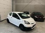 TOYOTA AYGO 1.0 12V VVT-I COOL/GARANTIE, Auto's, Toyota, Voorwielaandrijving, Euro 5, Stof, Zwart