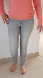 Lichtgrijze jeans, Ophalen of Verzenden, Gedragen, Grijs