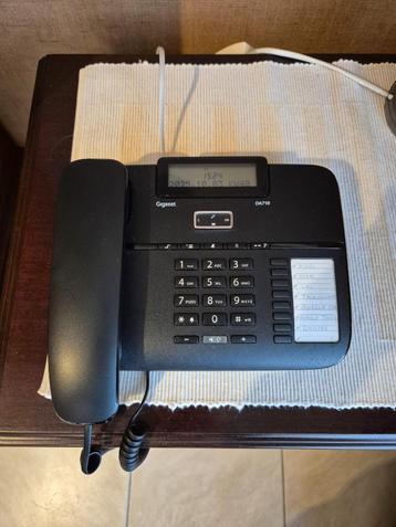 Vast telefoon toestel beschikbaar voor biedingen