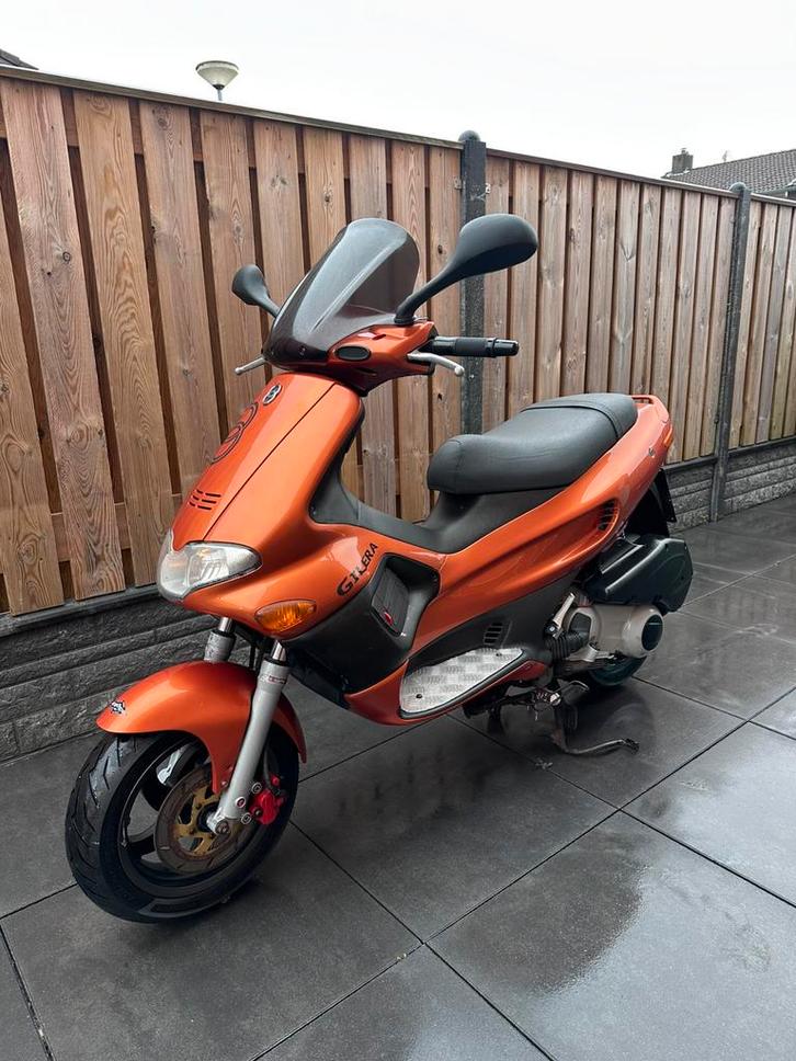 Gilera runner 125cc 4t DD turbokit oranje, Fietsen en Brommers, Scooters | Overige merken, Zo goed als nieuw, Ophalen of Verzenden