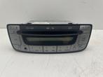 Radio CD Speler van een Peugeot 107, Ophalen of Verzenden, 3 maanden garantie, Gebruikt, Peugeot