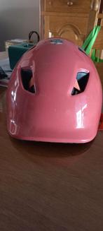 casque et protection fille, Fietsen en Brommers, Fietsaccessoires | Fietshelmen, Ophalen of Verzenden, Zo goed als nieuw