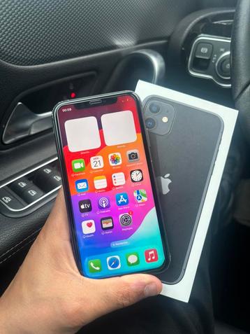 iPhone 11 64 giga, batterijstatus 84%, Telecommunicatie, Zwart, Zo goed als nieuw, 64 GB, 84 %