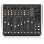 Behringer X-Touch compacte universele USB/MIDI-Controller, Muziek en Instrumenten, Mengpanelen, Ophalen, Zo goed als nieuw