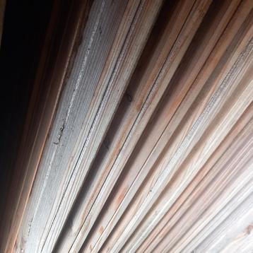 Zweeds rabbat en planchetten binnenafwerking.  beschikbaar voor biedingen